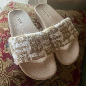 Burberry Furley Womens TB Beige/White Monogram Slides Sandals